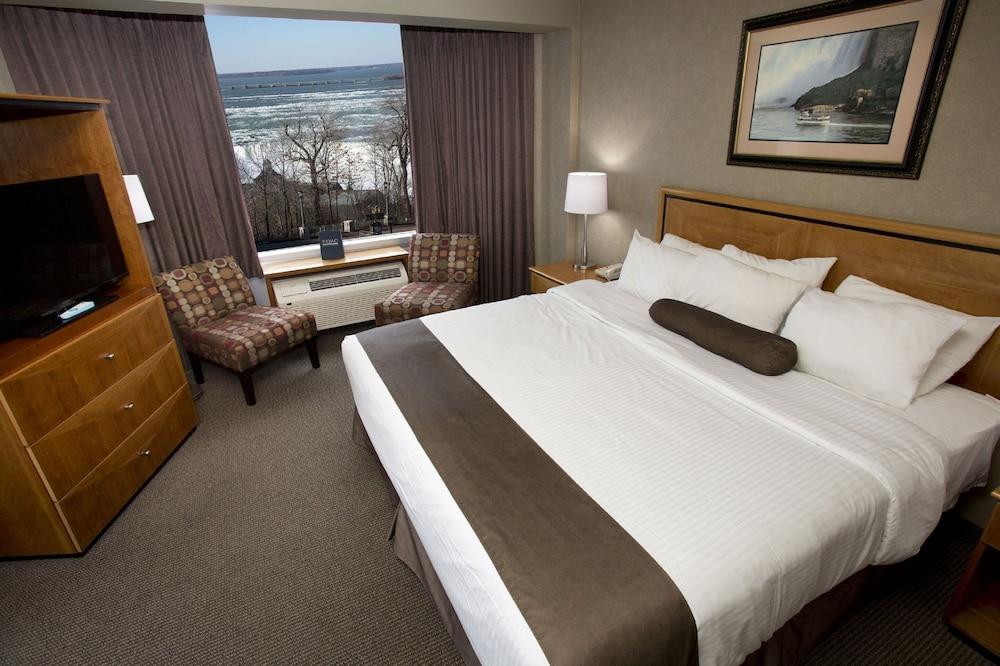 The Oakes Hotel Overlooking The Falls Niagara Falls Exterior photo